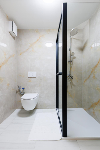 Shower 5, Alparti Mini Hotel, Bled