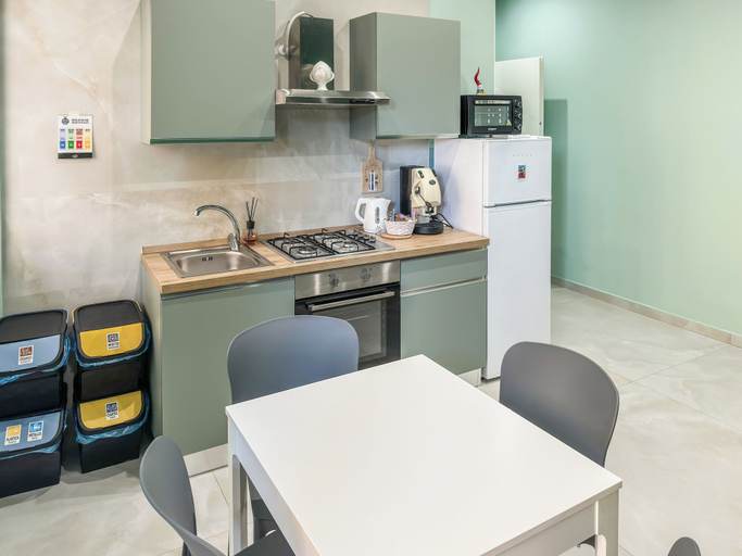 Private kitchen 5, Karim's House, Napoli