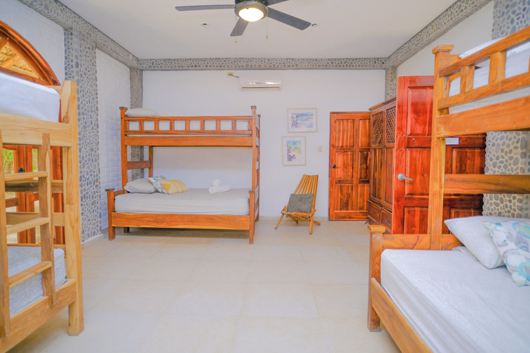 Room 3, Las Golondrinas, Chiltiupán