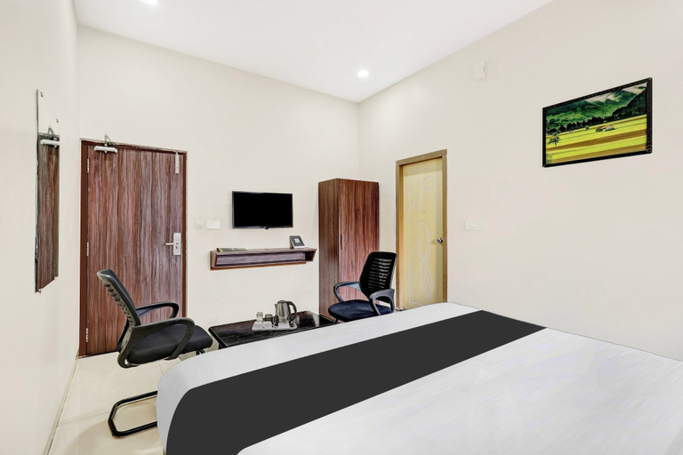 Room 2, OYO Collection O Dabagardens Near RK, Visakhapatnam