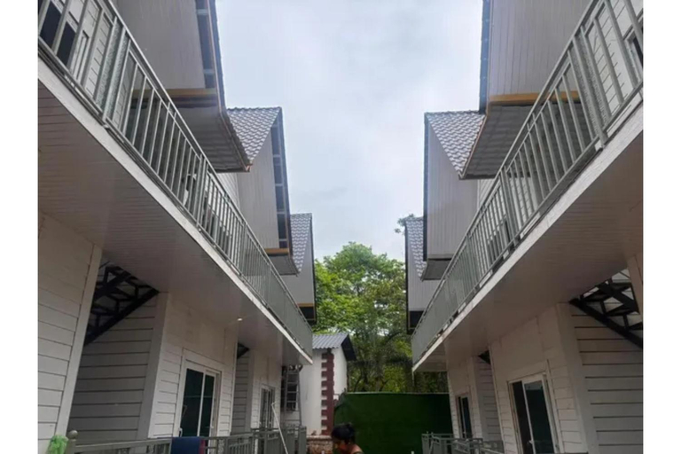 Entrance 4, FabHotel Hill View Cottages - Nr. Club Cubana, North Goa