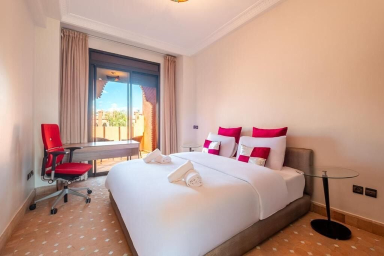 Room 2, 3 BDRM Villa Garden & Pool Front, Marrakech