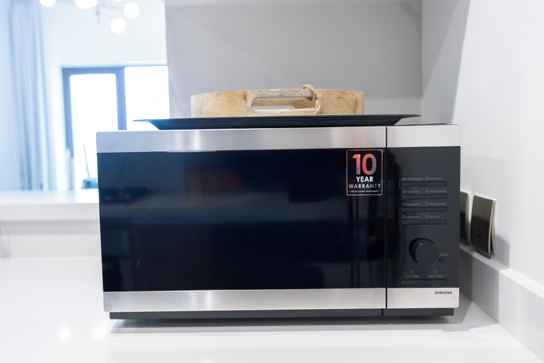 Microwave, Bloomfields 1BR in Fairways 3- YGC, Yas Island