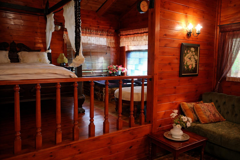 Bedroom, Suite in nature