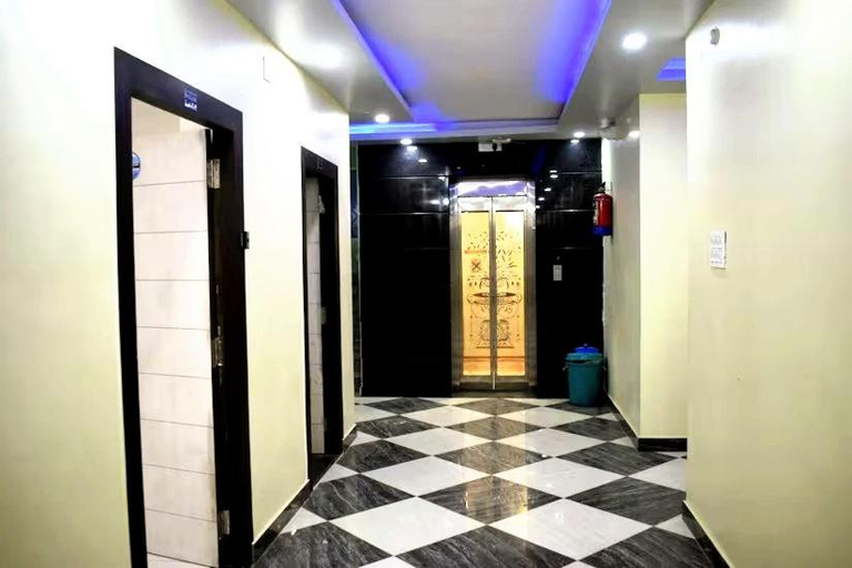 Others 5, Hotel Glacier, Araria