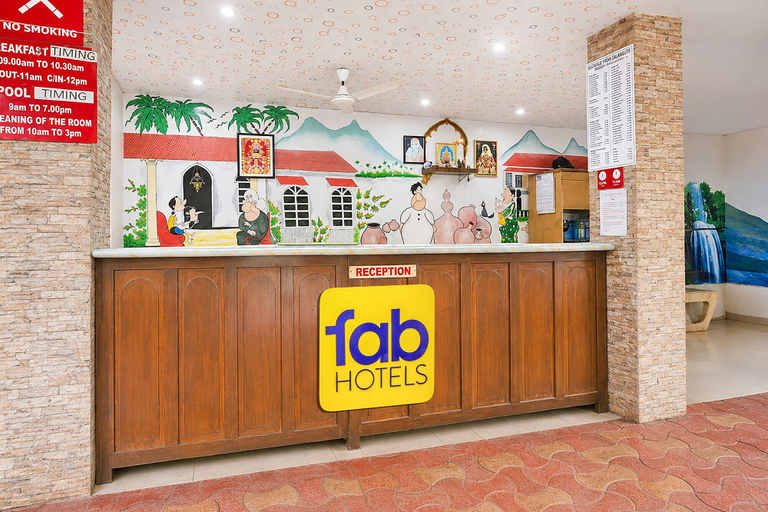 Reception 5, Fabhotel Manvin'S Inn, North Goa