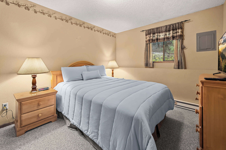 Room 3, Limber Pine Townhome and 2bdr Stay, Flathead