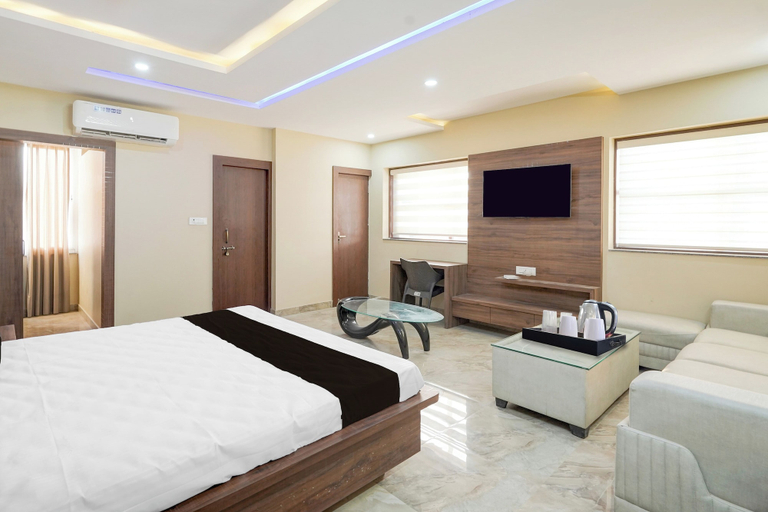 Room 2, Collection O Ranipur - Dhaney Crossway, Sultanpur