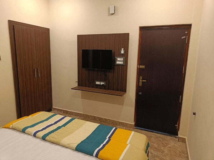 Room 5, PVR GRand Residency, Tiruvannamalai