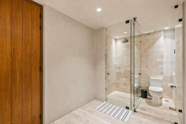 Room 4, Condo Perla de Mar 4BD - Uavi, Compostela