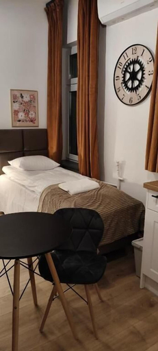 Room 1, Apartamenty Drzewna-Wojska Polskiego, Zielona