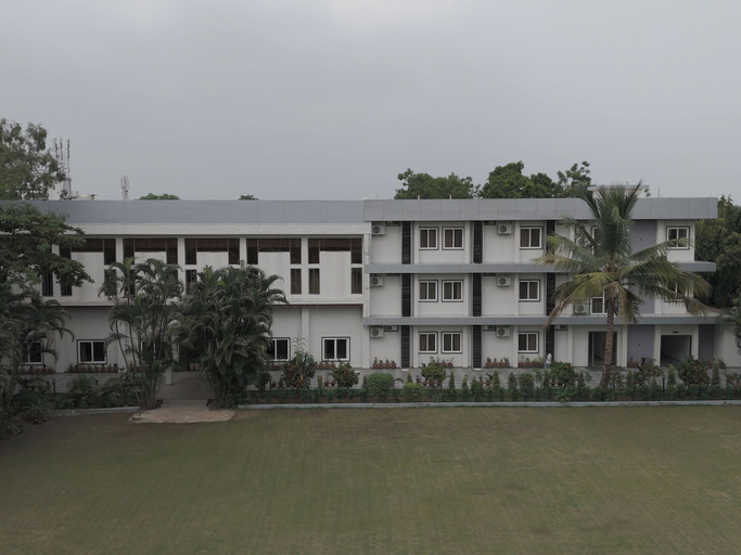 Exterior, Pujari Park Hotel and Banquet Raipur, Raipur
