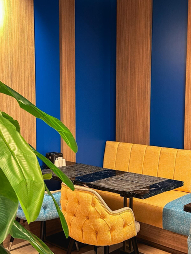 Restaurant 2, Axis Hotel, Merkez