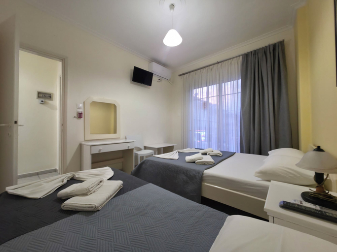 Bedroom 5, Chariclia Hotel, Central Macedonia