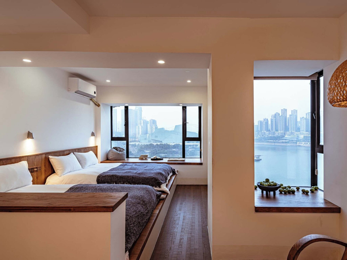 Room 4, Boys2men, Chongqing
