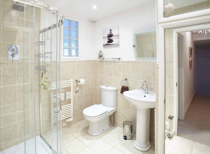 Bathroom 2, Host & Stay | View Point Apartment, North Yorkshire