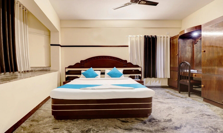 Room 3, Hotel Rvees Regency, Thrissur