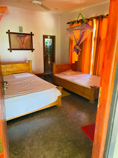 Bedroom 2, Wewlekam Safari Resort, Thanamalvila