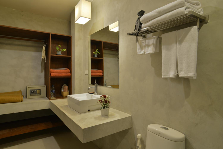 Bathroom 3, Yoma hotel, Pai