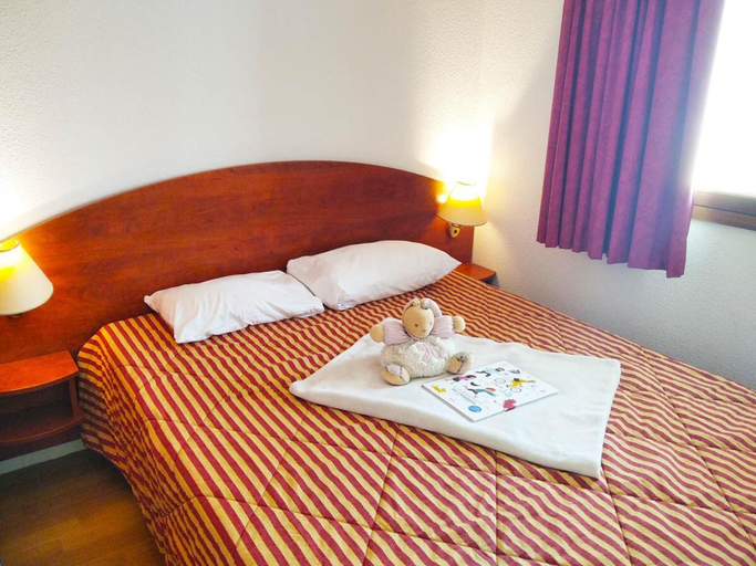 Bedroom 2, Residence Pic Du Midi - Apt n°135 - Rez de chaussee - Batiment Hourquette MAE-8684, Hautes-Pyrénées
