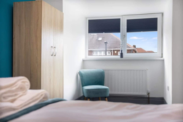 Room 4, 3 Bedroom With Backyard 10 Min to City Centre, Newcastle upon Tyne
