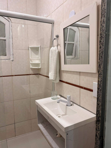 Bathroom 3, Pousada e Hostel Caminho das Pedras, Armação dos Búzios