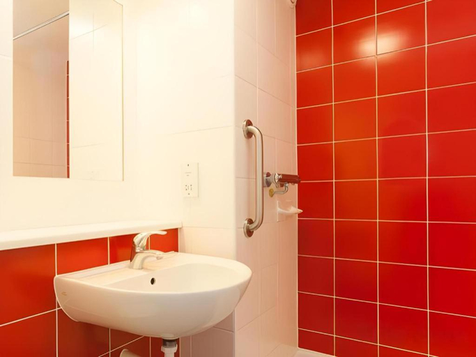Bathroom 3, Travelodge Carlisle Central, Cumbria