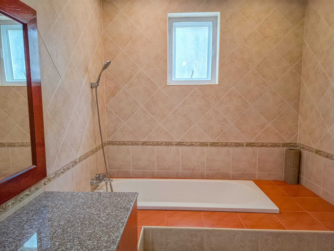 Bathroom 4, Beachside 4BR Private Pool Villa, Pattaya