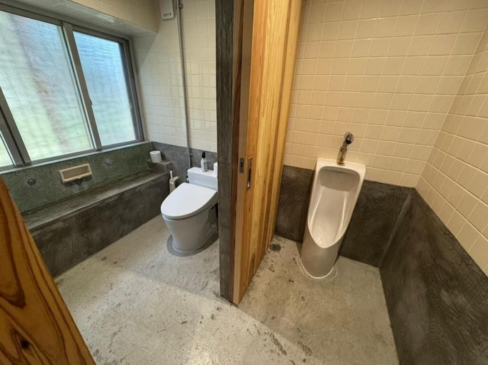Bathroom 3, BUNAGAYA, Ōgimi