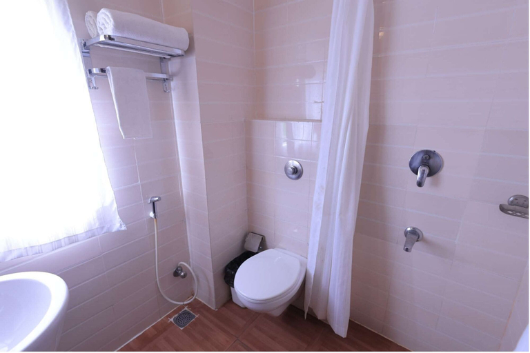 Bathroom 5, Atulya Niwas - Aravali views, Udaipur