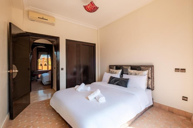 Room 5, 3 BDRM Villa Garden & Pool Front, Marrakech