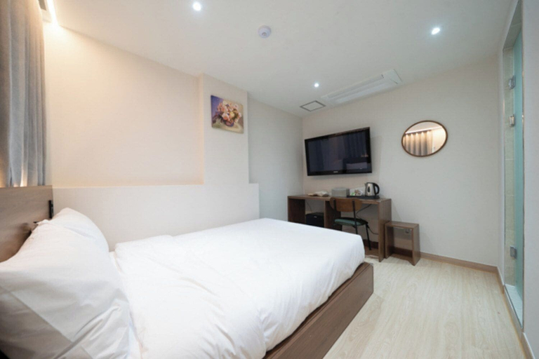 Room 3, Hotel Eden at Kyunghee Univ, Dong-daemun