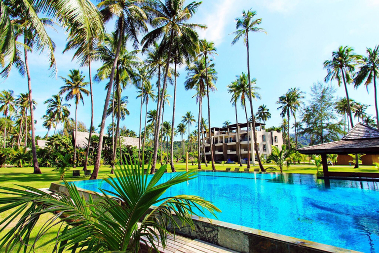 Pool 3, #1122 Siam Royal View Beachfront Studio Apartment, Koh Chang