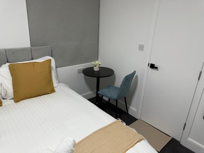 Room 3, London Harrow Hotel, London