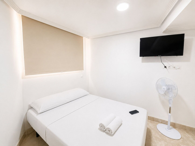 Room 4, Hostel La Campana, Madrid