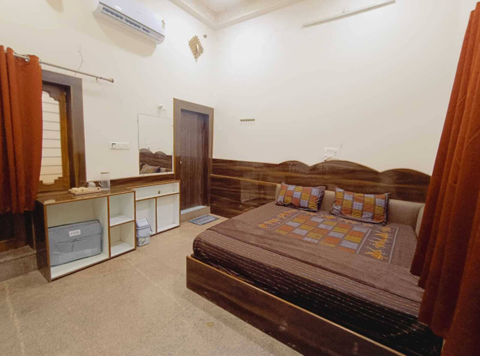 Room 2, SAFFRON BY MANGO TREE, Ujjain