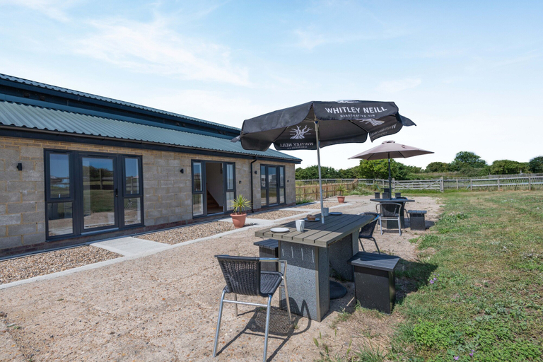 Outdoor dining 4, Kent Coast Stays, Kent