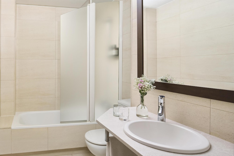 Bathroom 4, NH Ciudad de Santander, Cantabria