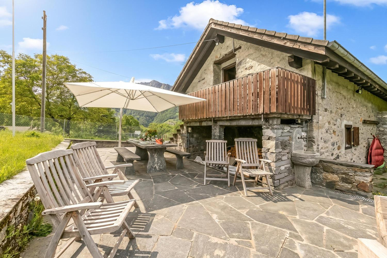 Facilities 4, Casa Eyrie Centovalli 3BR Chalet - Happy Rentals, Locarno