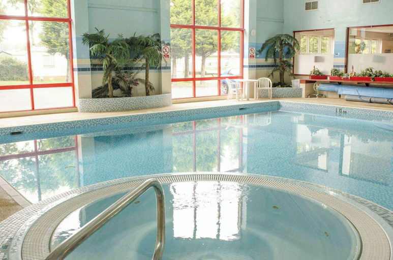 Pool, Chalet Sleeps 5, Patio, Pets, Pool, Peaceful Place, East Lothian