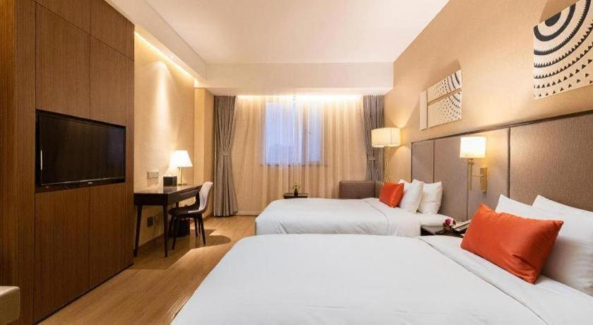 Bedroom 2, Yitel Premium Hotel Shanghai Xuhui, Shanghai