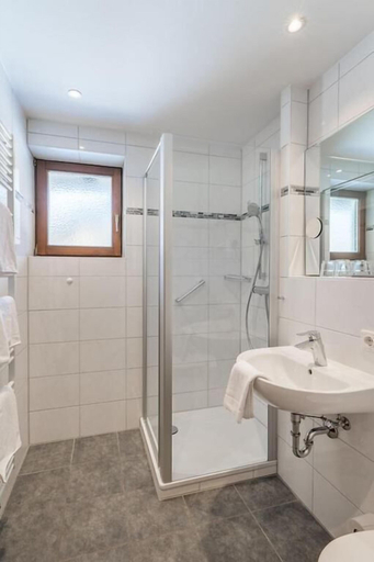 Bathroom 5, BSW Hotel Hubertus-Park, Berchtesgadener Land