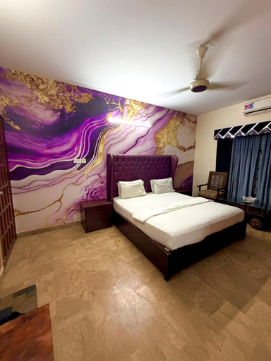 2, Karachi Inn Guest House Clifton, Karachi