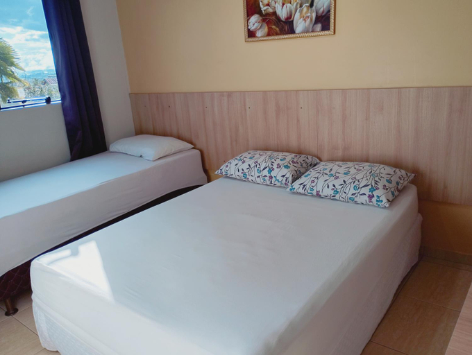 4, Hotel Cabbu, Campo