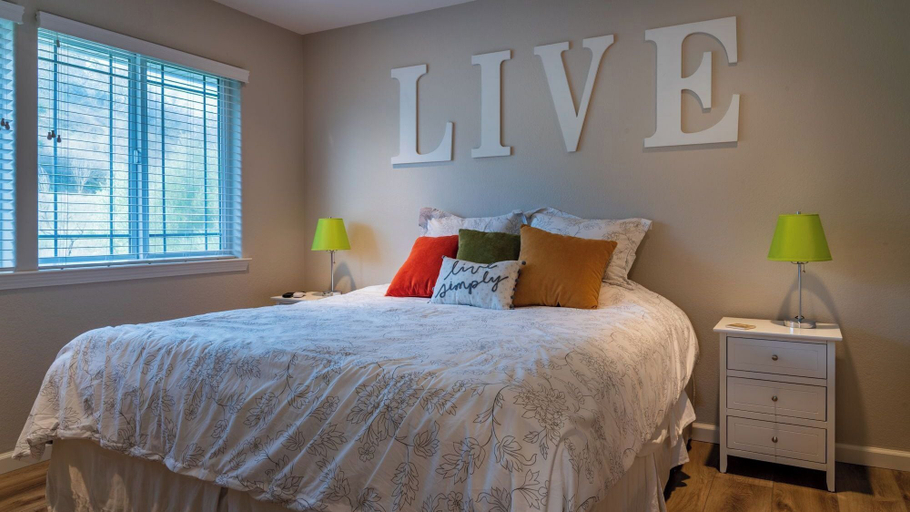 Room 4, Hidden Hills Olives and Oaks by Avantstay Olive Orchard + Pool Central Coast, San Luis Obispo