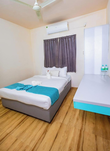 Room 5, King Resort, Viluppuram