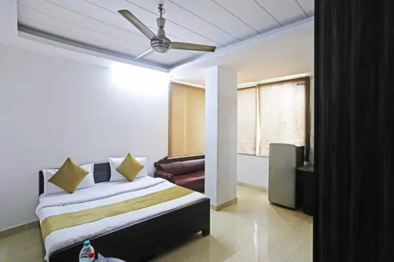 Room 2, Via Signature Villa, Gautam Buddha Nagar