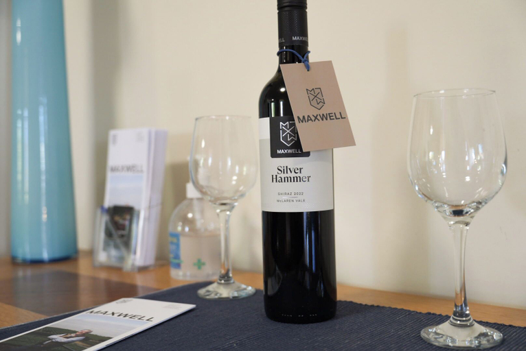 Food & Drinks 5, McLaren Vale Studio Apartments, Adelaide