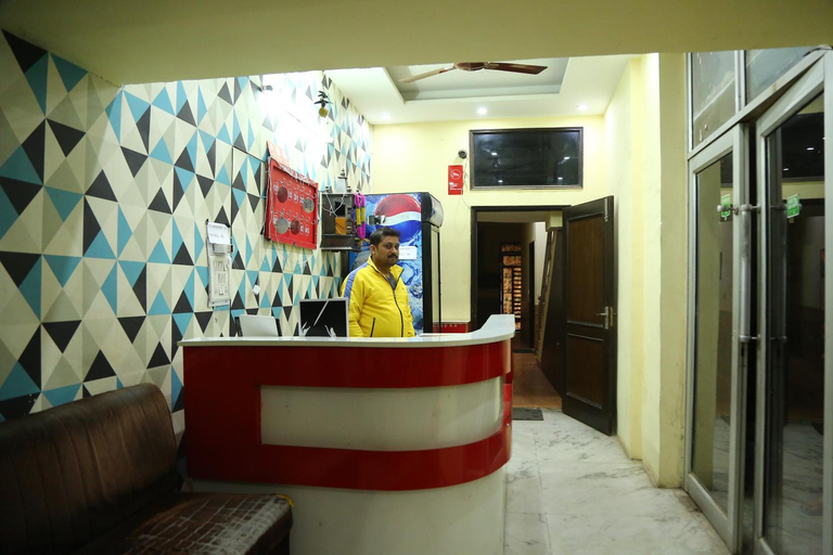 Others 2, Hotel Holiday ViBE, Sahibzada Ajit Singh Nagar