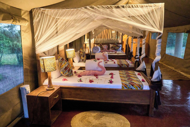 Spa 4, Robanda Tented Camp, Serengeti